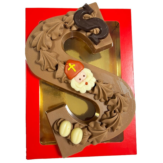 Gedecoreerde grote letter